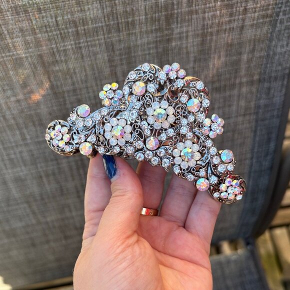 Antique Shop Treasure – Large Vintage Aurora Borealis Rhinestone Hair Clip - Picture 5 of 10